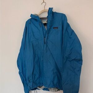 Patagonia Men's Vibrant Blue Windbreaker